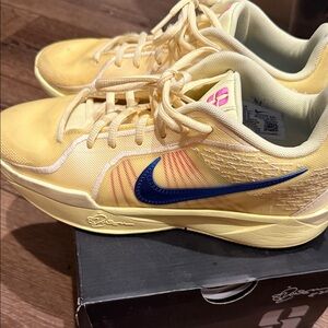 Nike Kids Sneakers in Yellow and Blue